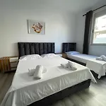 Yacht Marina 公寓 Durrës
